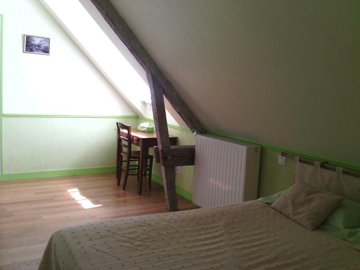La Roche Bed & Breakfast Saint-Etienne-en-Cogles Exterior photo